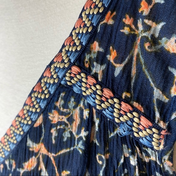 🌷SOLD🌷Sleevless V neck boho top size M - Picture 5 of 7